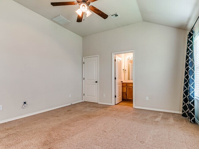 Building Photo - 3 Bed/2 Bath in Sonador of Montague Subdivision - Deer Creek Schools