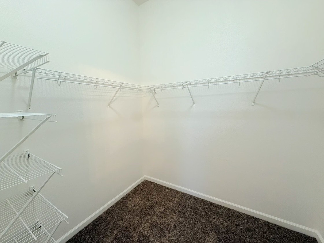 Building Photo - 405 Hearst Dr