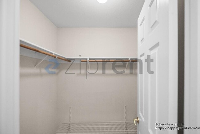 Building Photo - 69 Brookstone Ct