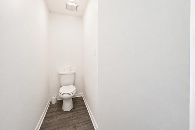 Building Photo - 5318 Imagination Dr