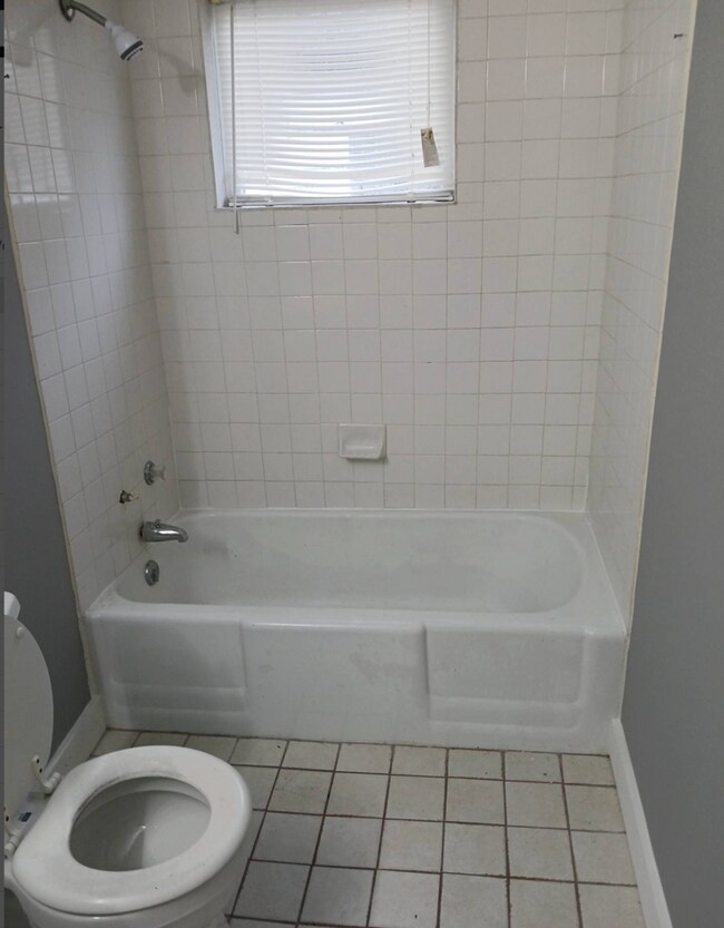 Building Photo - 1579 Martin Ave