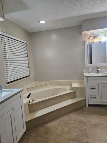 Building Photo - 108 Summit Cove