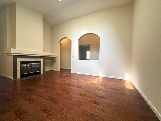 Building Photo - Single Story 3 Bed 2 Bath in Apple Hill!
