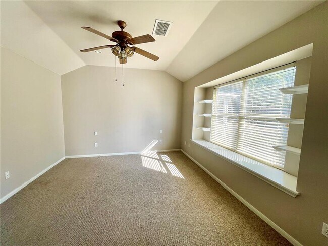 Building Photo - 7008 Auckland Dr