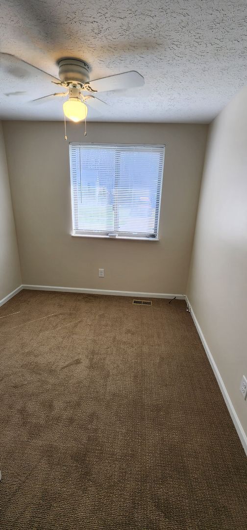 Building Photo - Oldham County Beauty!  Completely Renovated!  ALL NEWer Appliances!  ALL NEWer Flooring & Paint! ...