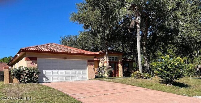 Building Photo - 1300 Eldron Blvd SE