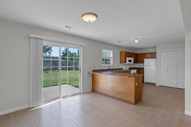 Building Photo - 4302-4304 Cheryl Ct.