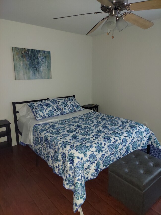almost new queen mattresses in both bedrooms - 1966 Goldsmith Ln