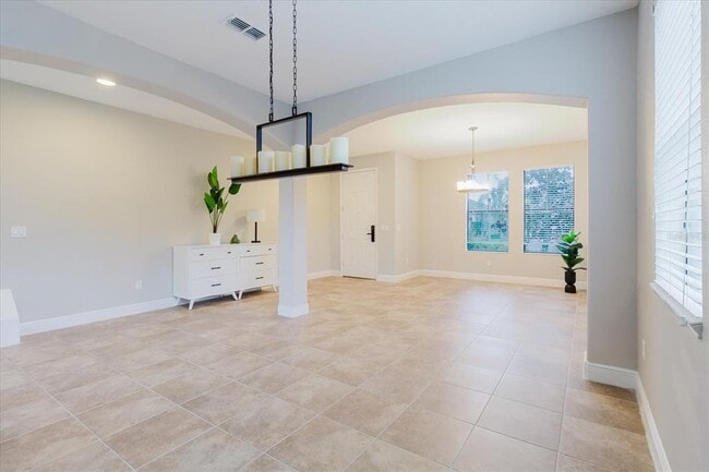 Building Photo - 1389 Heritage Landings Dr