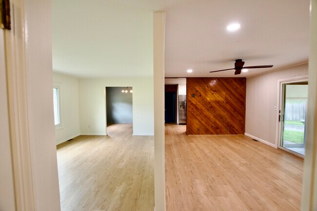 Building Photo - 1714 Aydlett Cir