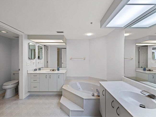 Building Photo - 6650 Sunset Way