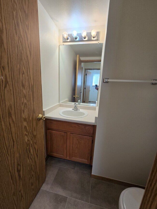 Building Photo - Single family home in Cul-De-Sac