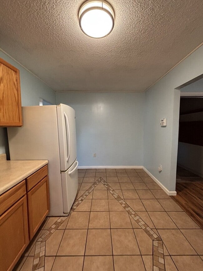 Building Photo - 4411 Donwood Dr