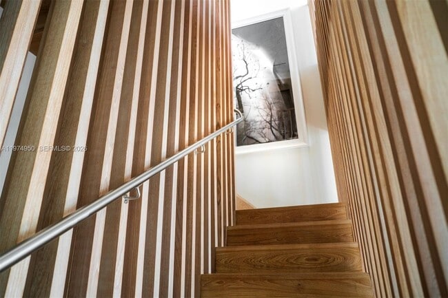 Building Photo - 2901 Collins Ave