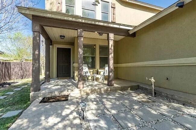 Building Photo - 4515 Cottonwood St