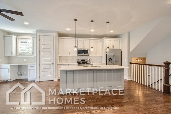 Building Photo - 1802 Porter Ave