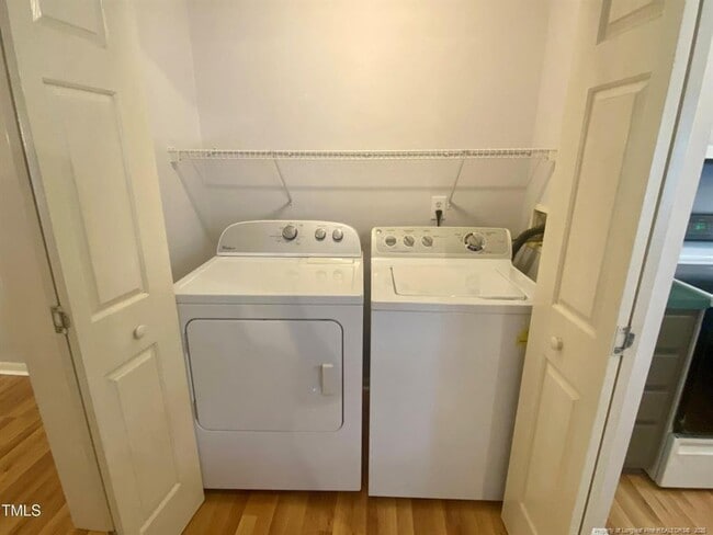 Building Photo - 4219 Arbutus Dr