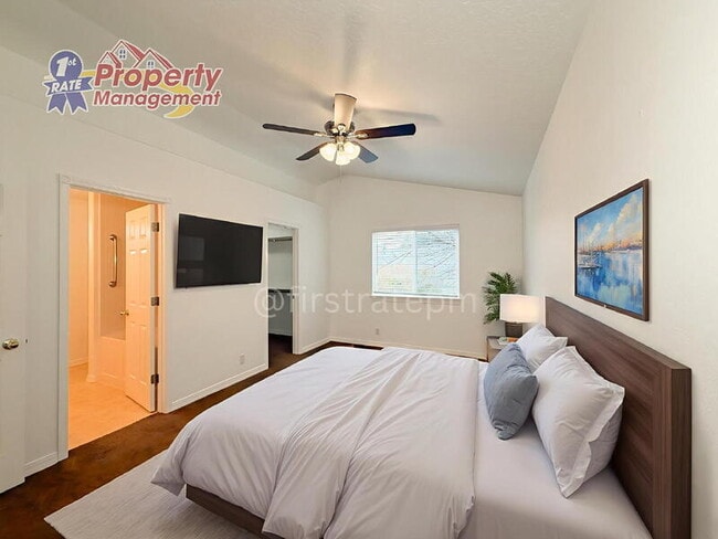 Building Photo - 1923 N Tyra Ave