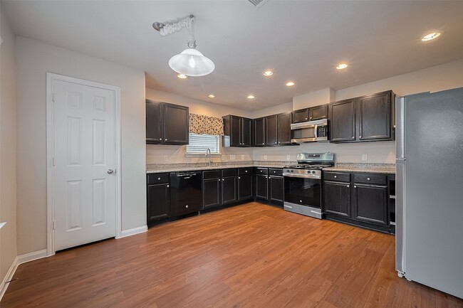 Building Photo - 6026 Stockholm Ct
