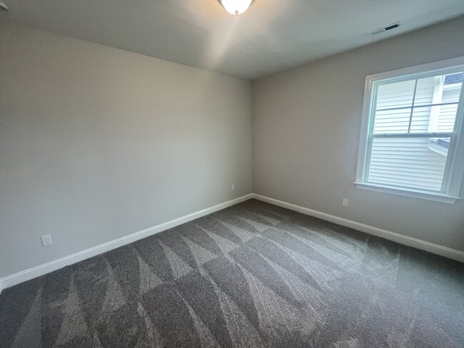 Building Photo - 1160 Topaz Cave Cir