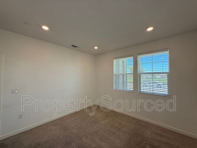 Building Photo - 754 Shearwater Rd