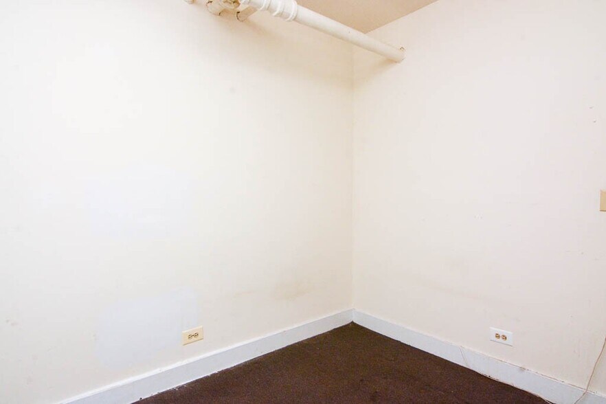 Building Photo - 1530 N Kedzie Ave