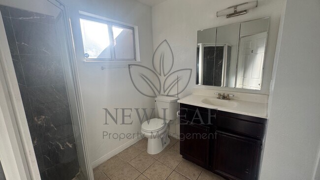 Building Photo - 1444 E Colton Ave