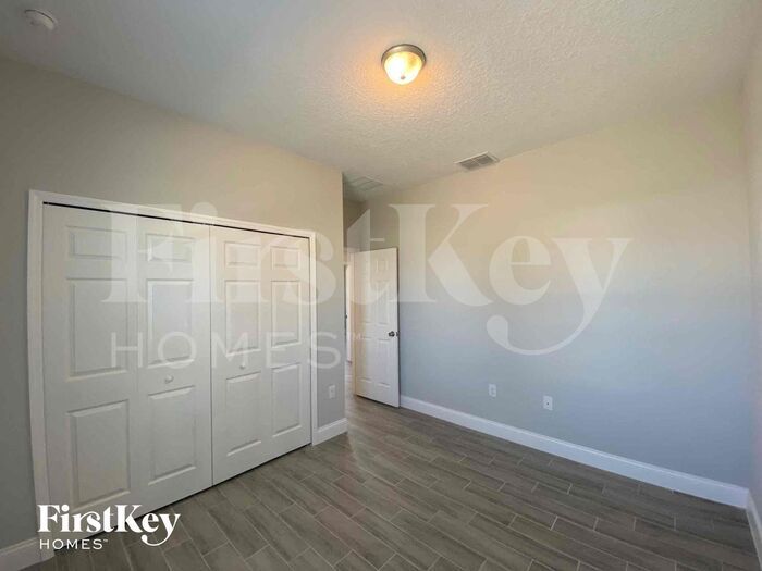 Building Photo - 2190 Rock Dr