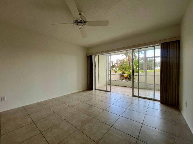 Building Photo - 431 Cerromar Ln