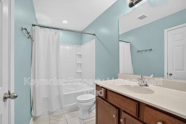 Building Photo - 3779 Shadow Ridge Dr
