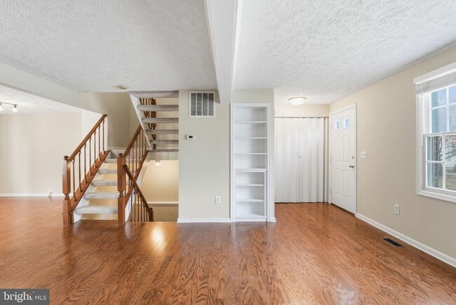 Building Photo - 1118 Casper Dr