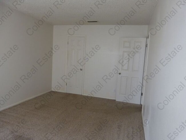 Building Photo - Cozy 2 bedroom 2 bathroom townhome