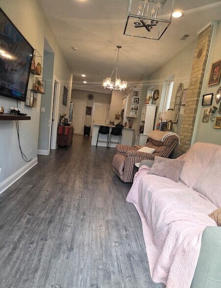 Building Photo - 2726 W Haddon Ave