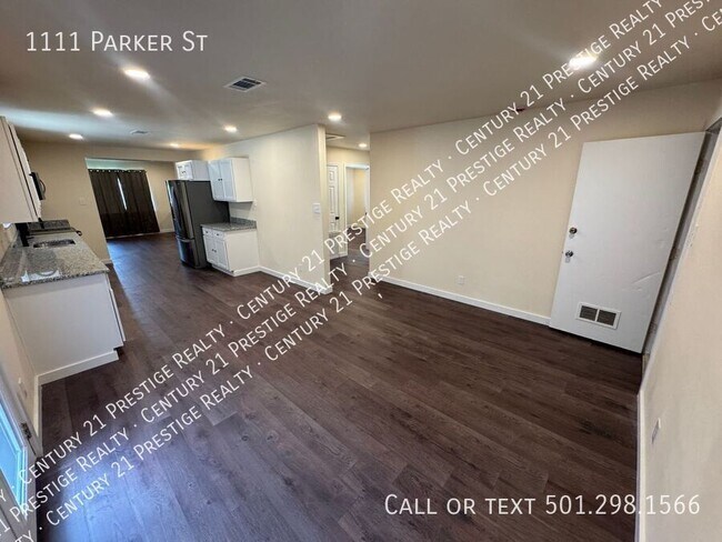 Building Photo - 1111 Parker St