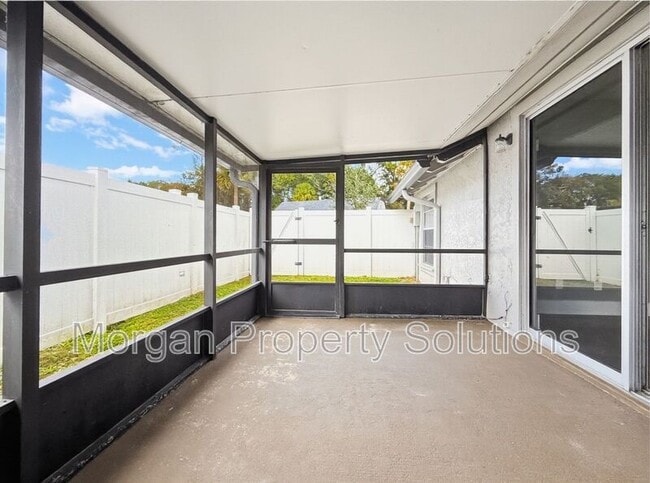 Building Photo - 892 Claydon Way