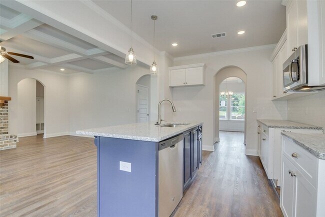 Building Photo - 5121 Huntley Trl