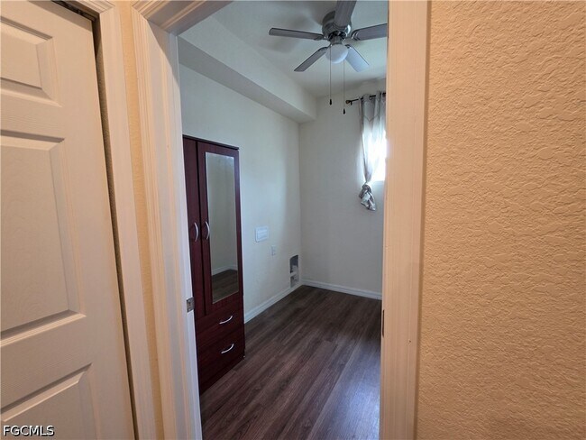Building Photo - 6004 Pecan Cir