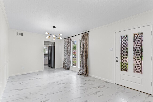 Building Photo - 110 Shadow Wood Dr