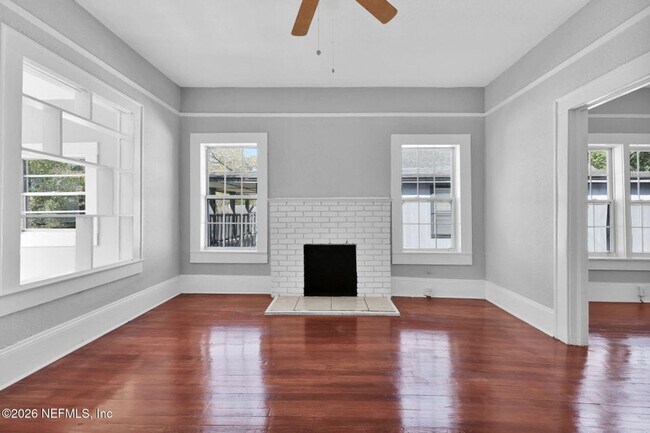 Building Photo - 2517 Orion St