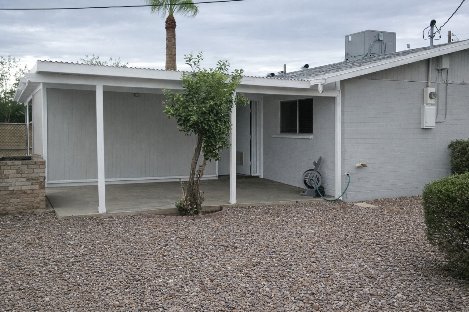back patio - 3116 S Clementine Dr
