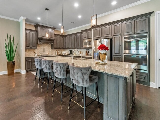 Building Photo - 34106 Mill Creek Way