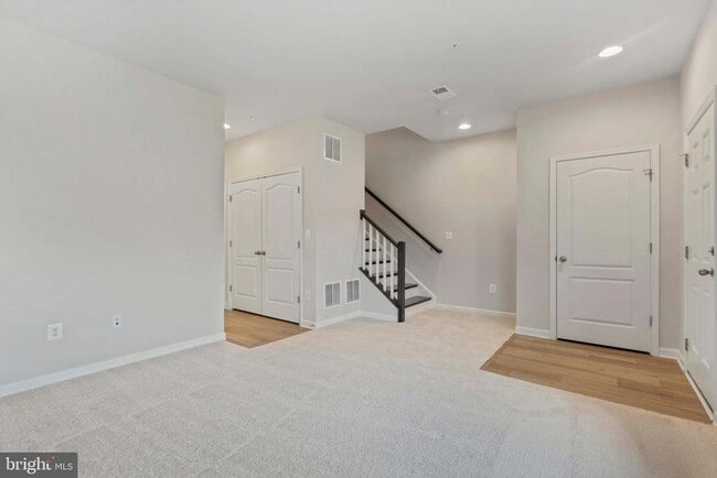 Building Photo - 1725 Evansberry Dr