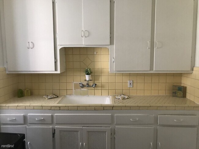 Building Photo - 731 Covington Dr