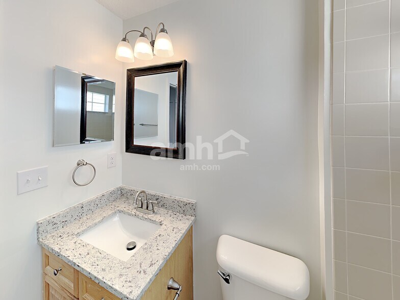 Building Photo - 6243 Pendragon Pl