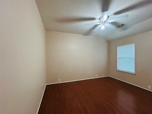 Building Photo - 5018 Rocky Manor Ln