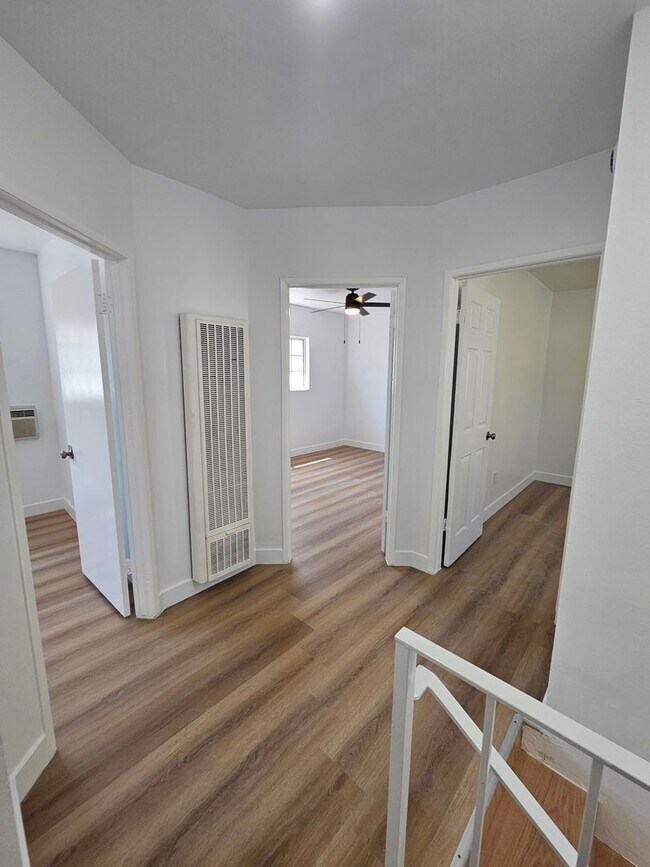 Building Photo - 245 E Ave 38