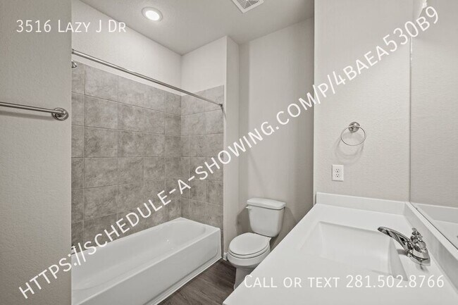 Building Photo - 3516 Jay Dr