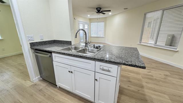 Building Photo - 2309 Balsam Dr