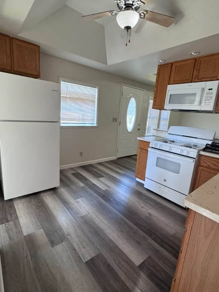 Building Photo - 739 Indiana St