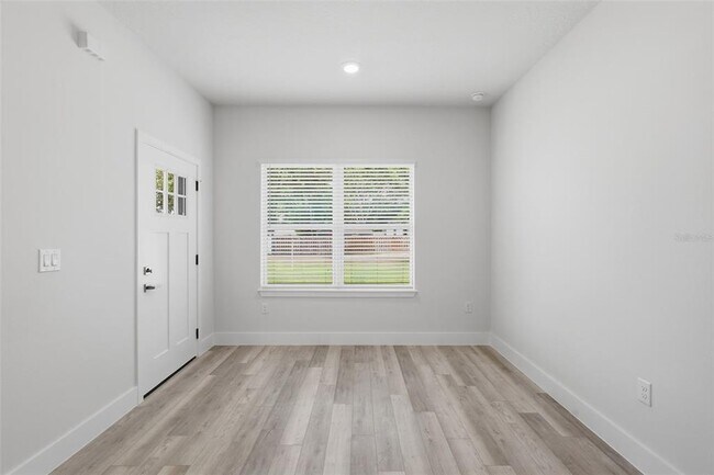 Building Photo - 16475 SE 89th Terrace